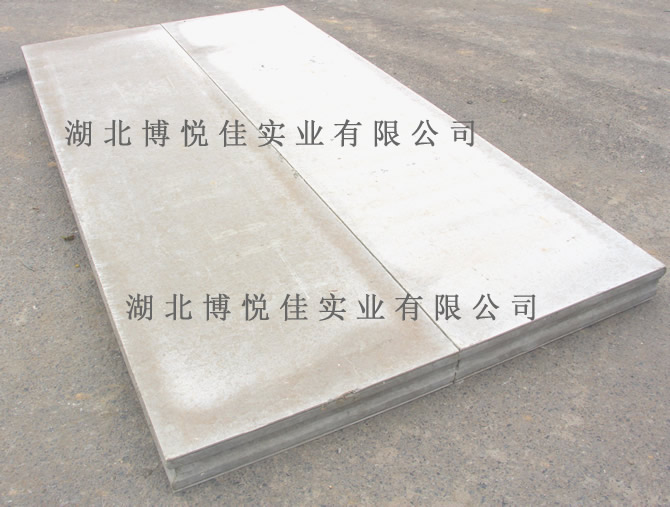 博悅佳輕質(zhì)隔墻板拼裝施工中