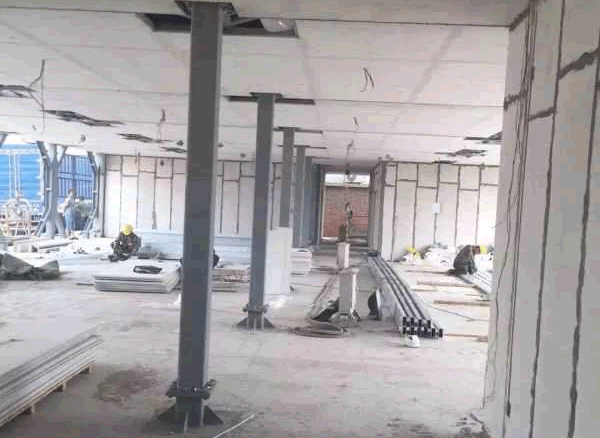 博悅佳輕質(zhì)隔墻板具備良好的快速拼裝優(yōu)勢，施工效率極高