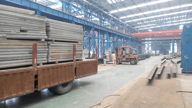 輕質(zhì)隔墻板在工廠內(nèi)的使用情況,輕質(zhì)隔墻的工廠案例